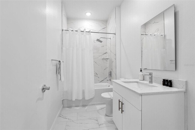 Building Photo - 637 Trikomo Drive