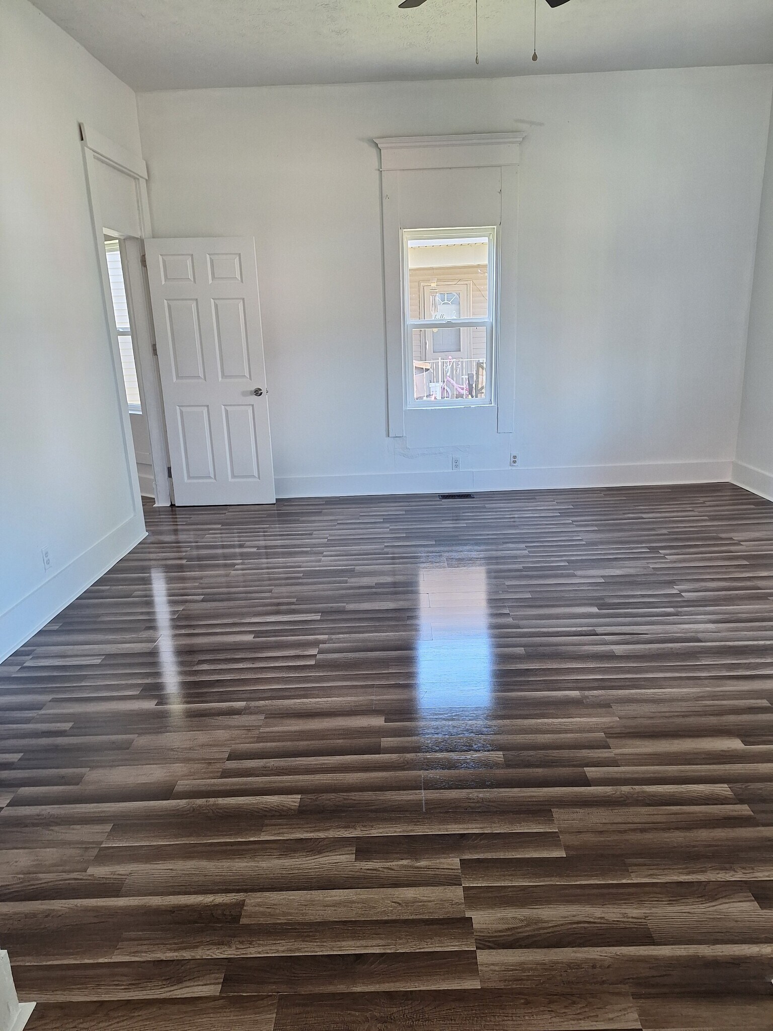 Building Photo - 515 W Franklin St