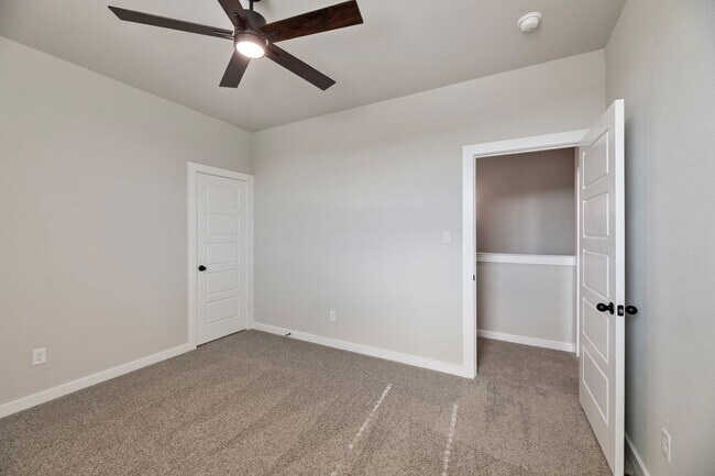 Building Photo - AVAILABLE NOW! NEW LUXURIOUS TRIPLEX LOCATED ON 1-ACRE LOT IN MIDLOTHIAN, TX!