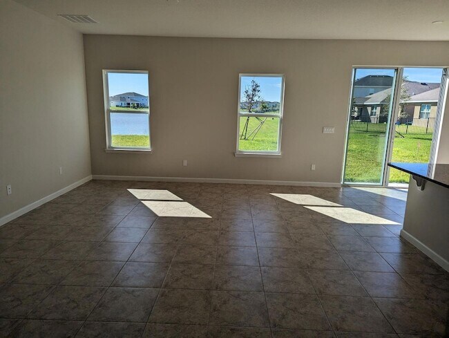 Building Photo - 10644 SW Vasari Way