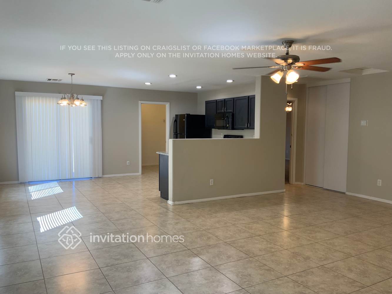 Building Photo - 1102 E Dust Devil Dr