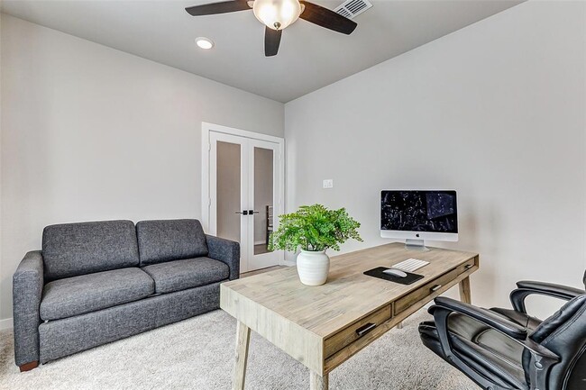 Building Photo - 31430 Vineyard Creek Dr