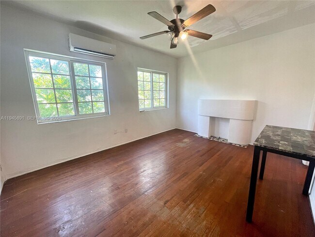 Building Photo - 1619 Meridian Ave