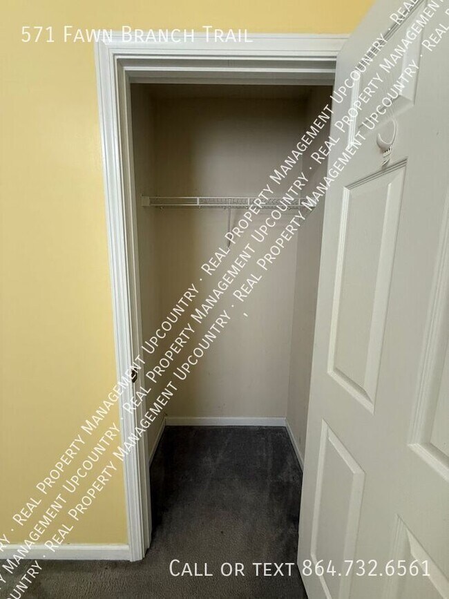 Building Photo - 571 Fawn Branch Trail