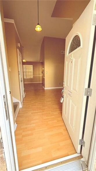 Building Photo - 2945 Highland Hill Pkwy