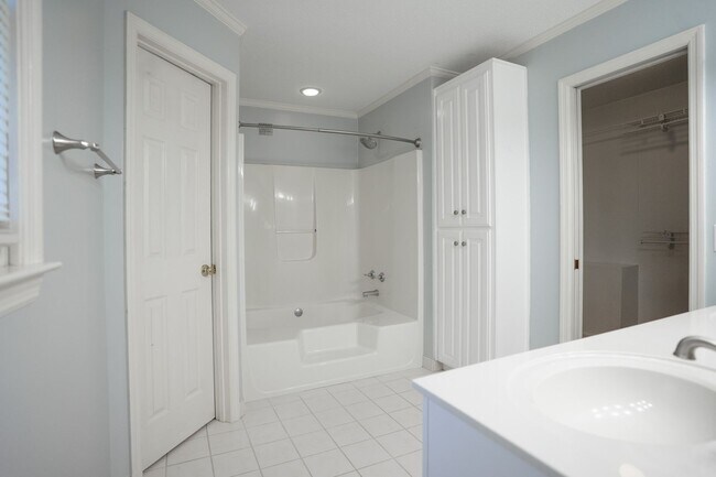 Building Photo - 23 Flat Trail Ct