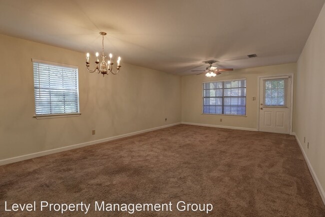 Building Photo - 2 br, 2 bath House - 320 Volanta Ave. D-2