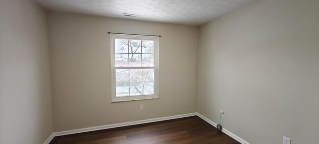 Building Photo - 1540 Slade Ave