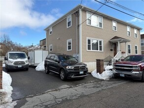 Building Photo - 6 Wilson St