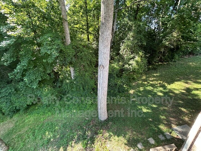 Building Photo - 4540 Pebble Lake Dr