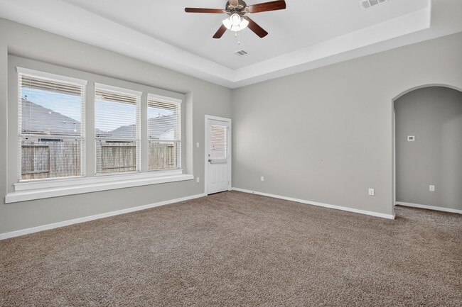 Building Photo - 6915 Rosemont Ct