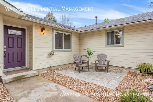 Building Photo - 4943 W Catalpa Dr