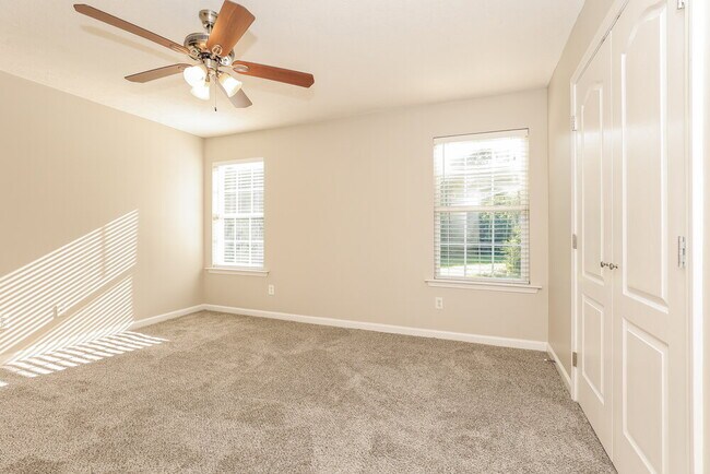 Building Photo - 3208 Sailmist Point