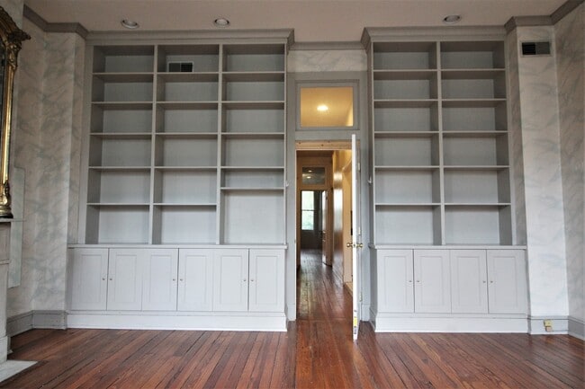 Building Photo - 1513 Bolton St