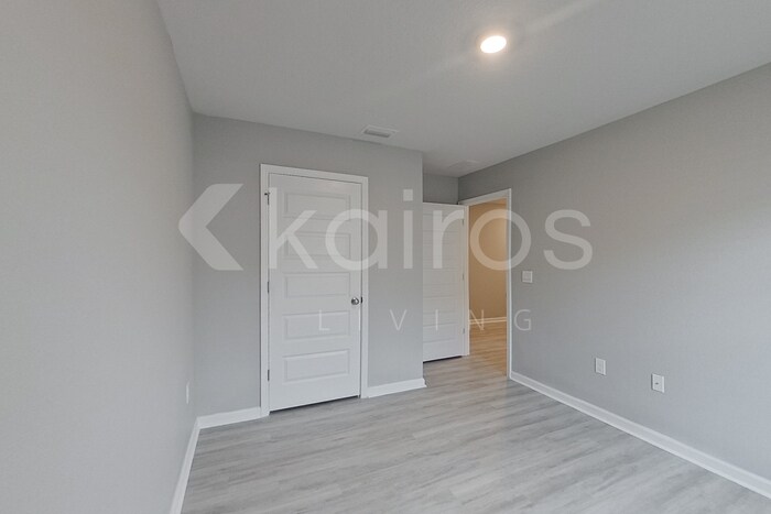 Building Photo - 4706 Malay Cir