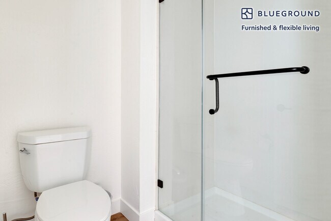 Building Photo - 20200 Lucille Ave