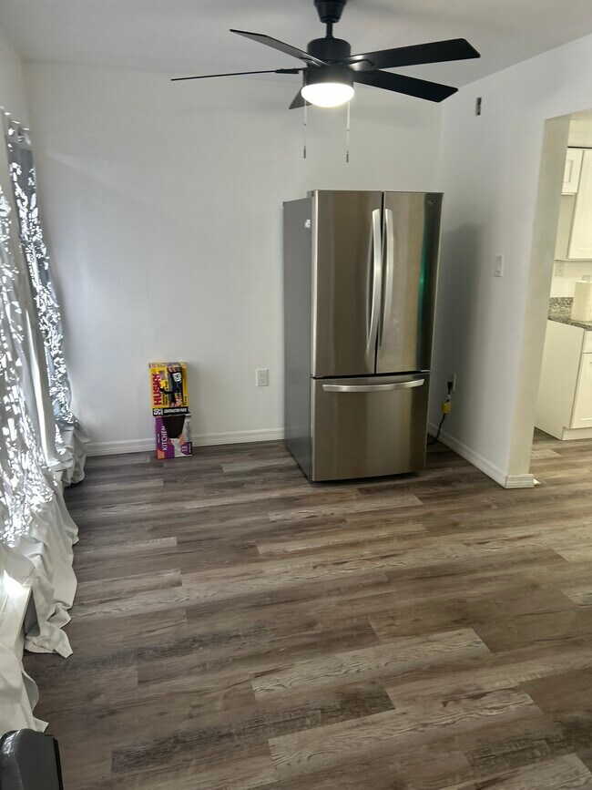 Building Photo - 3980 Crayrich Cir