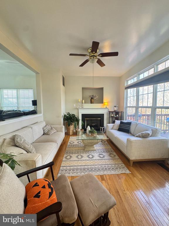 Building Photo - 9241 Greenshire Dr