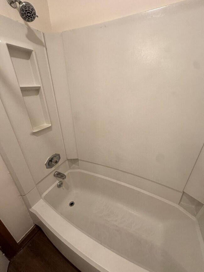 Building Photo - 1 Bedroom 1 Bathroom Condo!