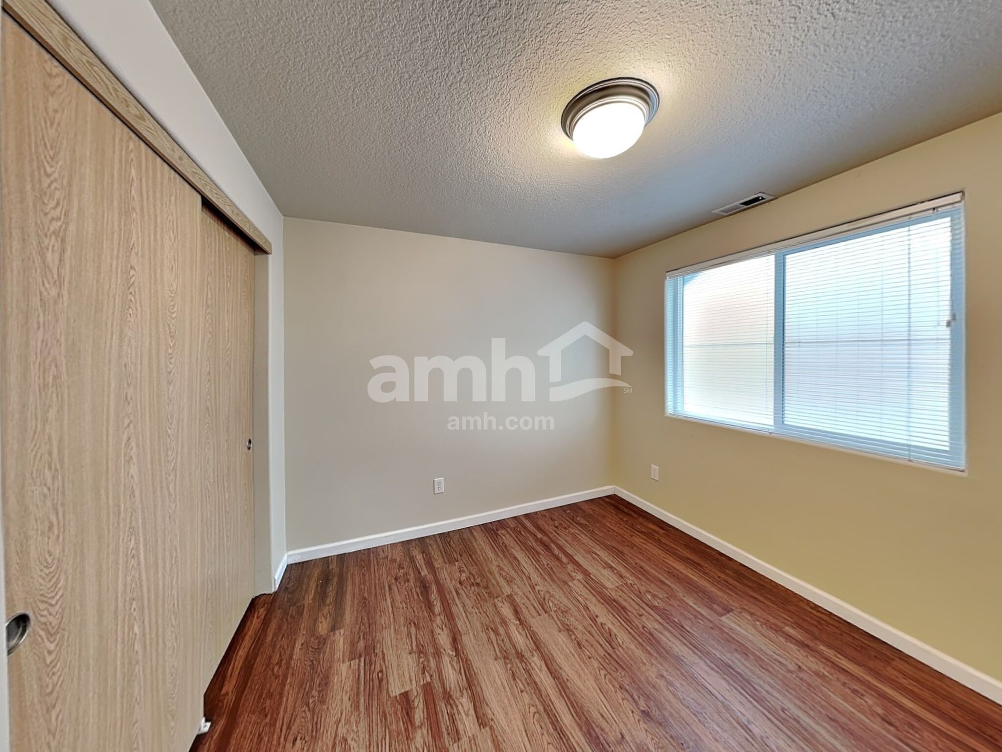 Building Photo - 37828 Hamilton Ridge Dr