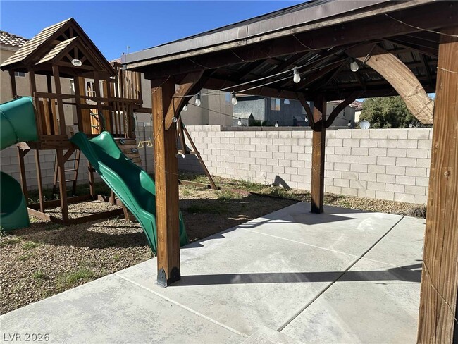 Building Photo - 10679 Timber Stand St