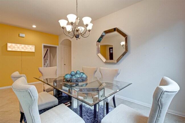 Building Photo - 8219 Peppervine Ct