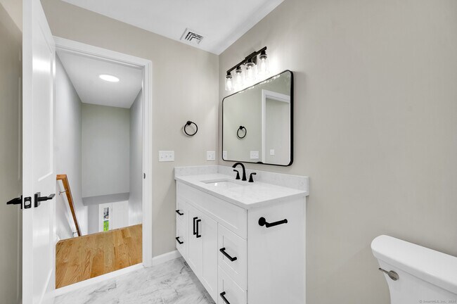 Building Photo - 33 West End Ave