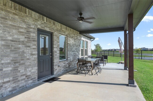 Building Photo - 2108 Eagle Nook Dr