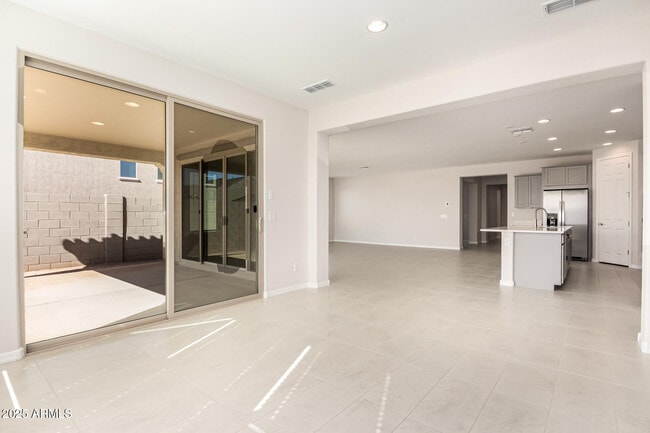 Building Photo - 17651 W Palo Verde Dr