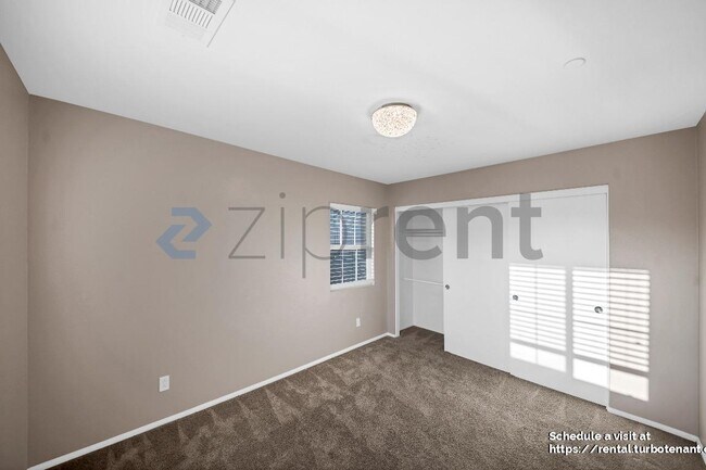 Building Photo - 4367 Amanecer Dr