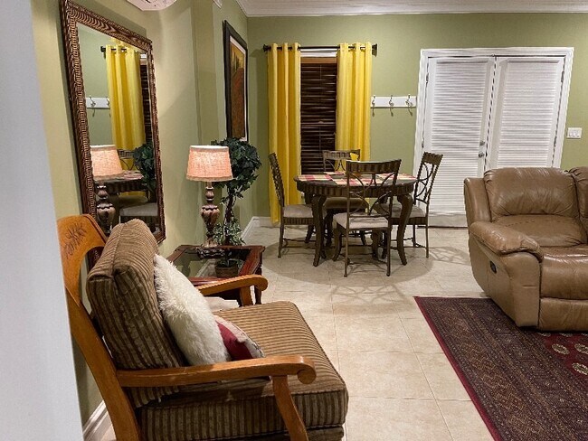 Building Photo - 1430 Juneau Way