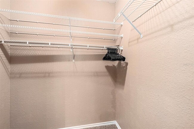 Building Photo - 4333 Bayside Village Dr