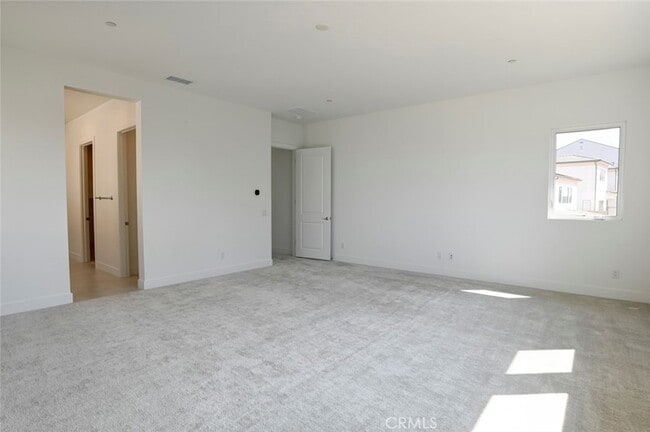 Building Photo - 20552 Edgewood Ct