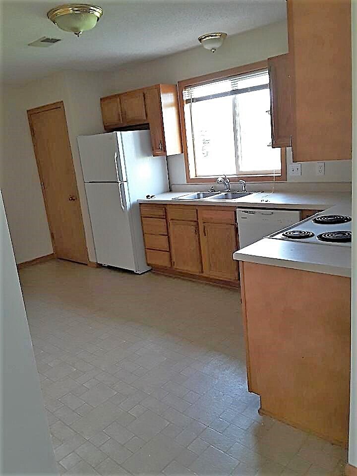 Building Photo - 2102 135th St