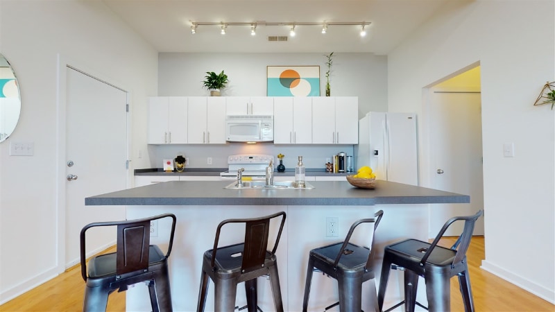 Building Photo - 506 N Mangum St