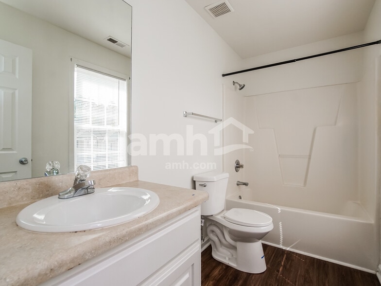 Building Photo - 309 Whitehall Ct
