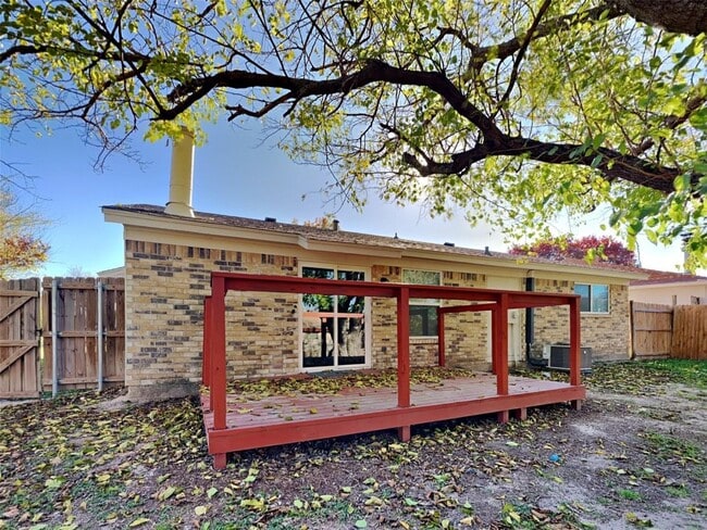 Building Photo - 3 BR/2BA | Renovated Single Family Home |  | 2-Car Covered Parking | Gated backyard!