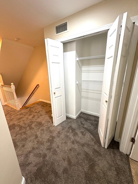 Building Photo - 46 Lake St