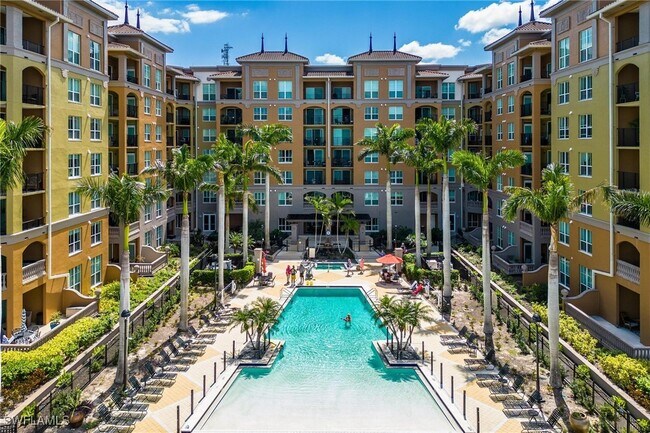 Building Photo - 2825 Palm Beach Blvd