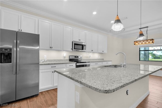 Building Photo - 11884 Boxelder Way