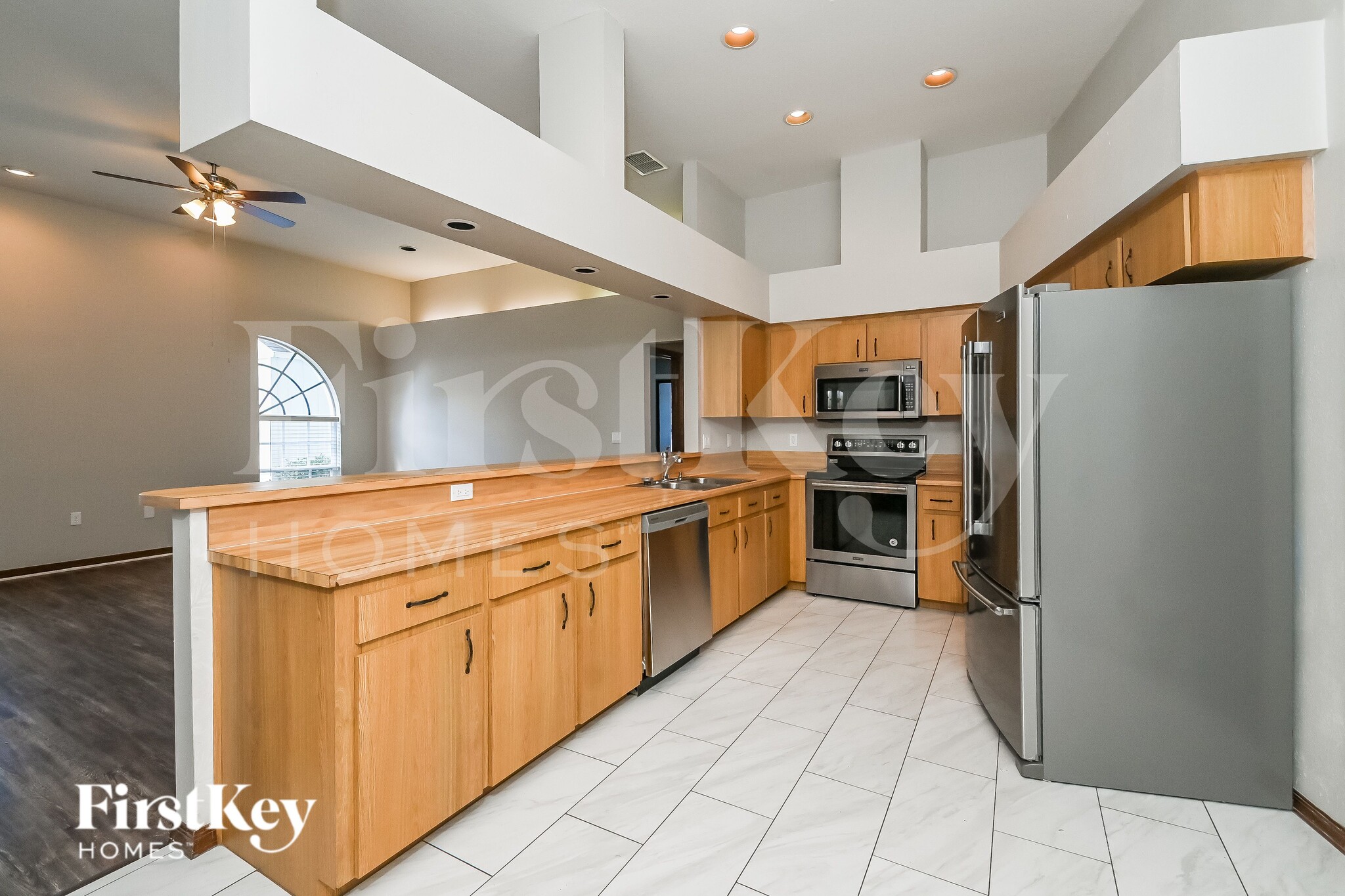 Building Photo - 5349 Montserrat Dr
