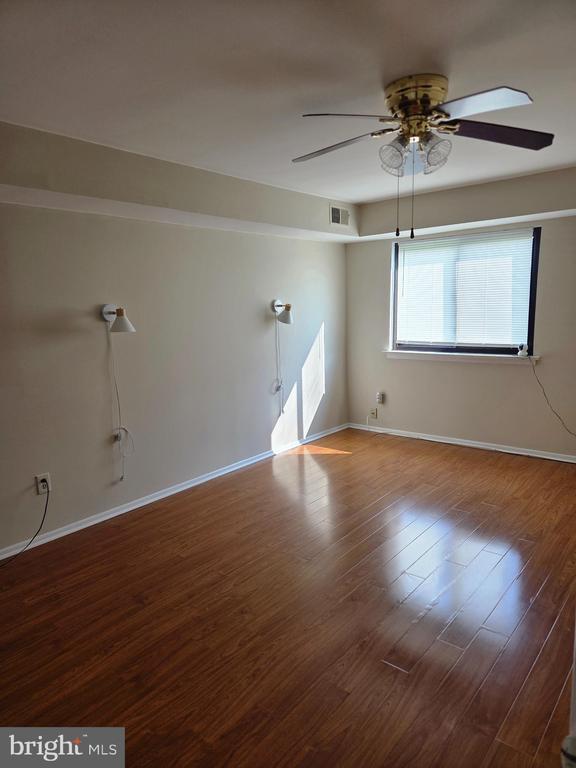 Building Photo - 10201 Bustleton Ave
