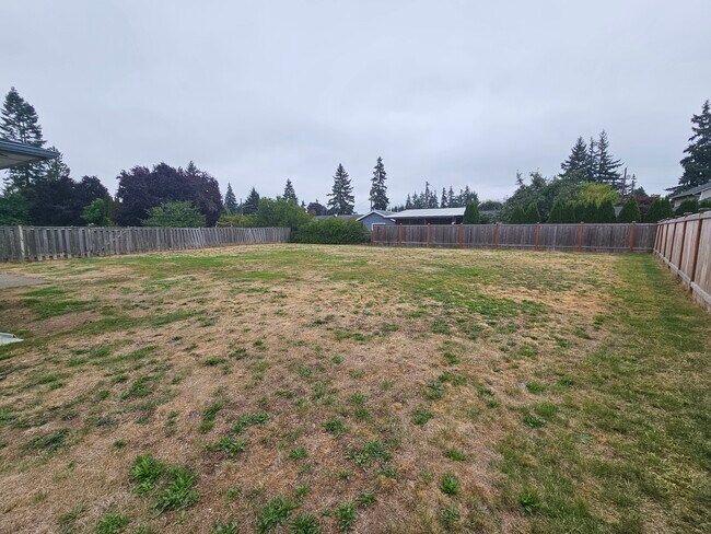 Building Photo - 8505 44th Dr NE