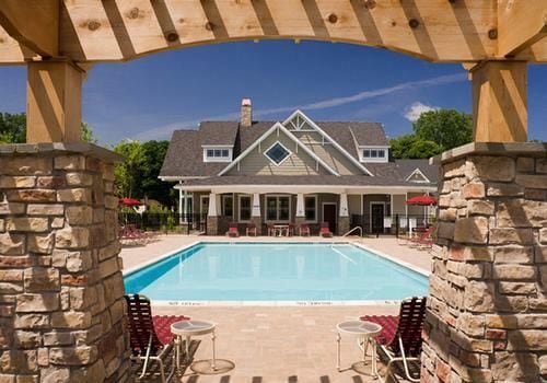 Building Photo - 8 Tucker St