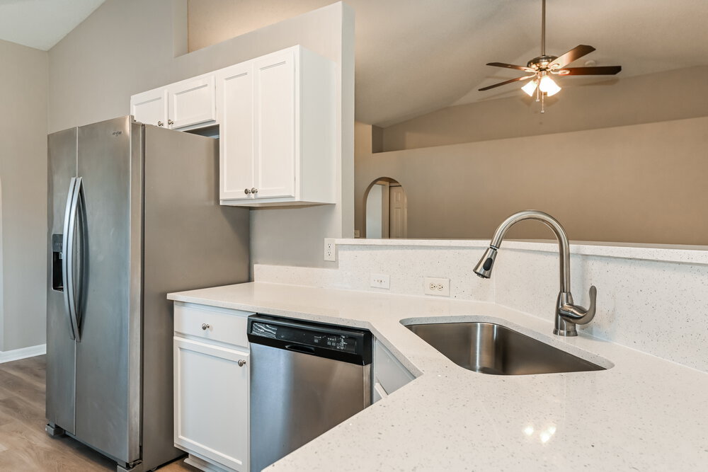 Building Photo - 9341 Thunderbolt Dr
