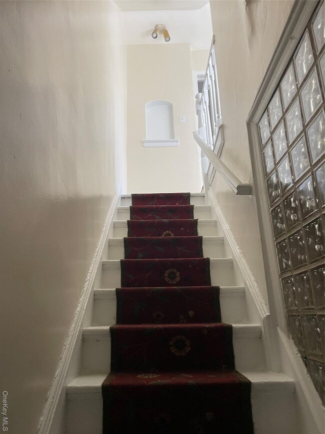 Building Photo - 95-12-95-67 67th Ave