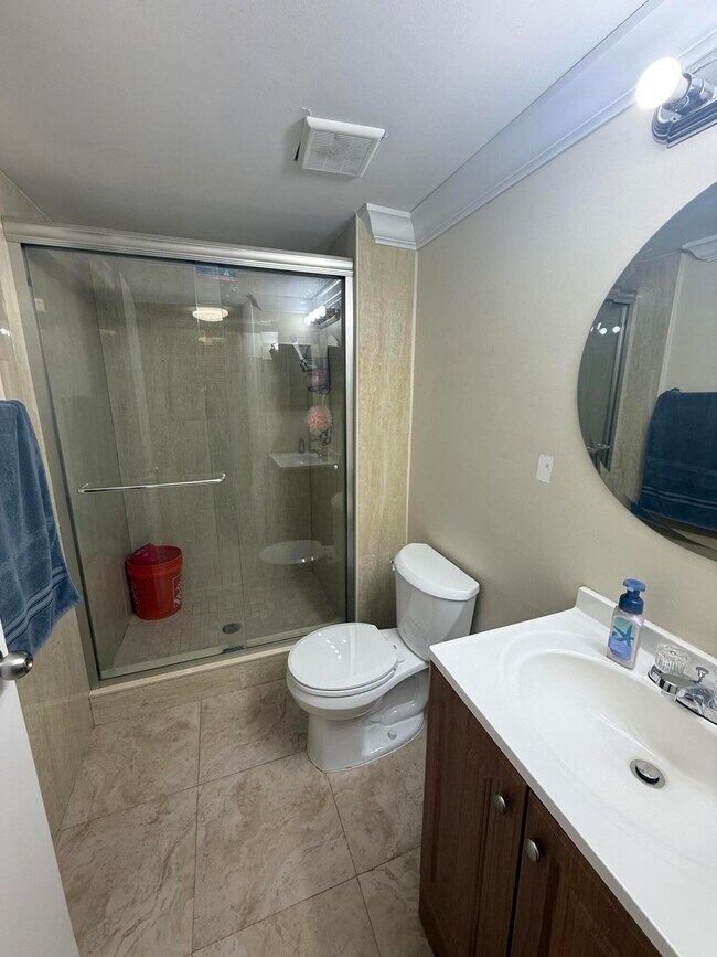 Building Photo - 2900 Fiore Way