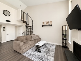 Building Photo - 9436 S Lake Ridge Dr