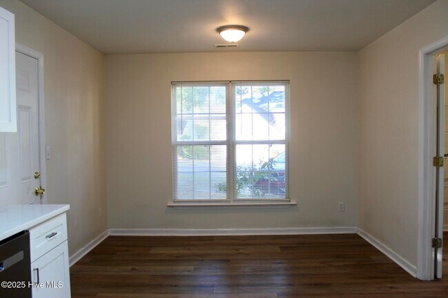 Building Photo - 1504 Amhearst Ct