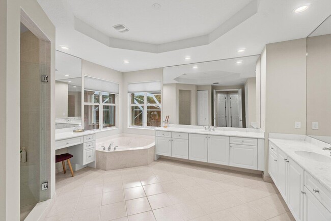 Building Photo - 9586 Campi Dr